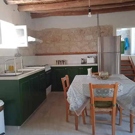 בית נופש Papageorgios Village House