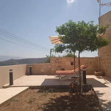 בית נופש Papageorgios Village House