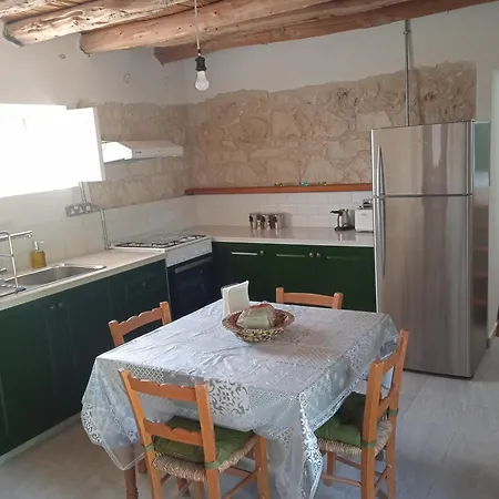 Papageorgios Village House